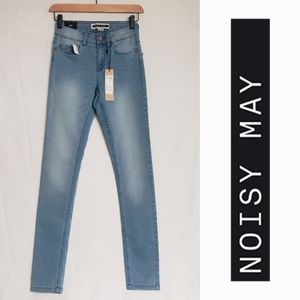 NWT Noisy May Lucy Jeans 👖